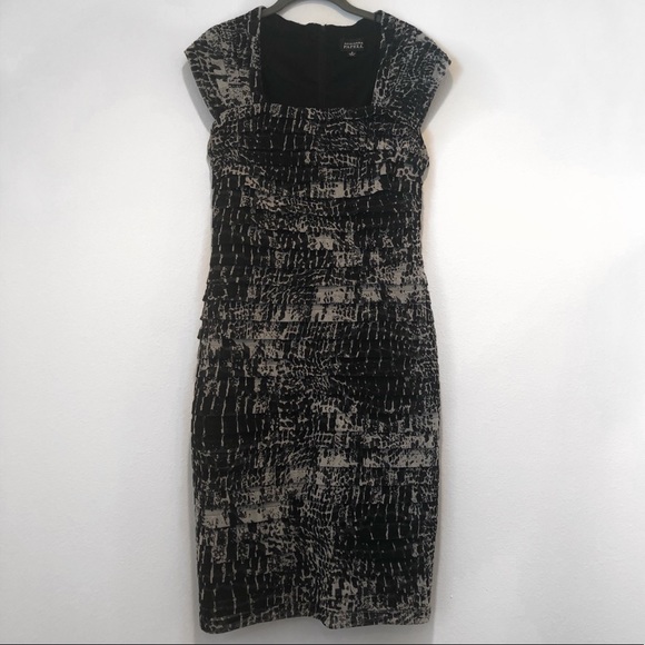 Adrianna Papell Dresses & Skirts - Adrianna Papell | Ruffle Sleeveless Dress